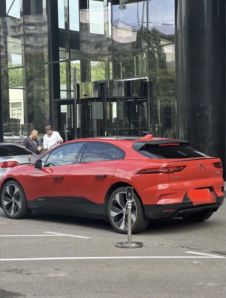 Jaguar I-PACE электро