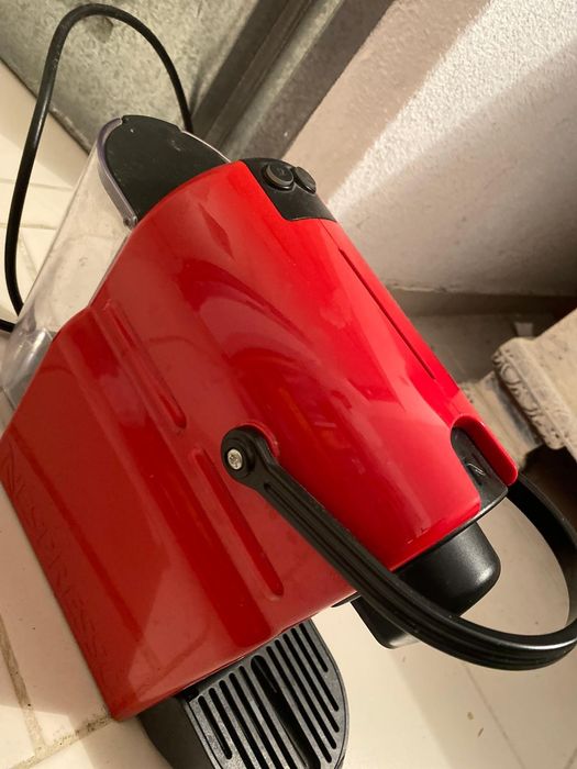 Vendo 2 máquina de café nespresso para peças