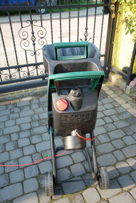 Bosch Rozdrabniacz do gałęzi AXT RAPID 2200