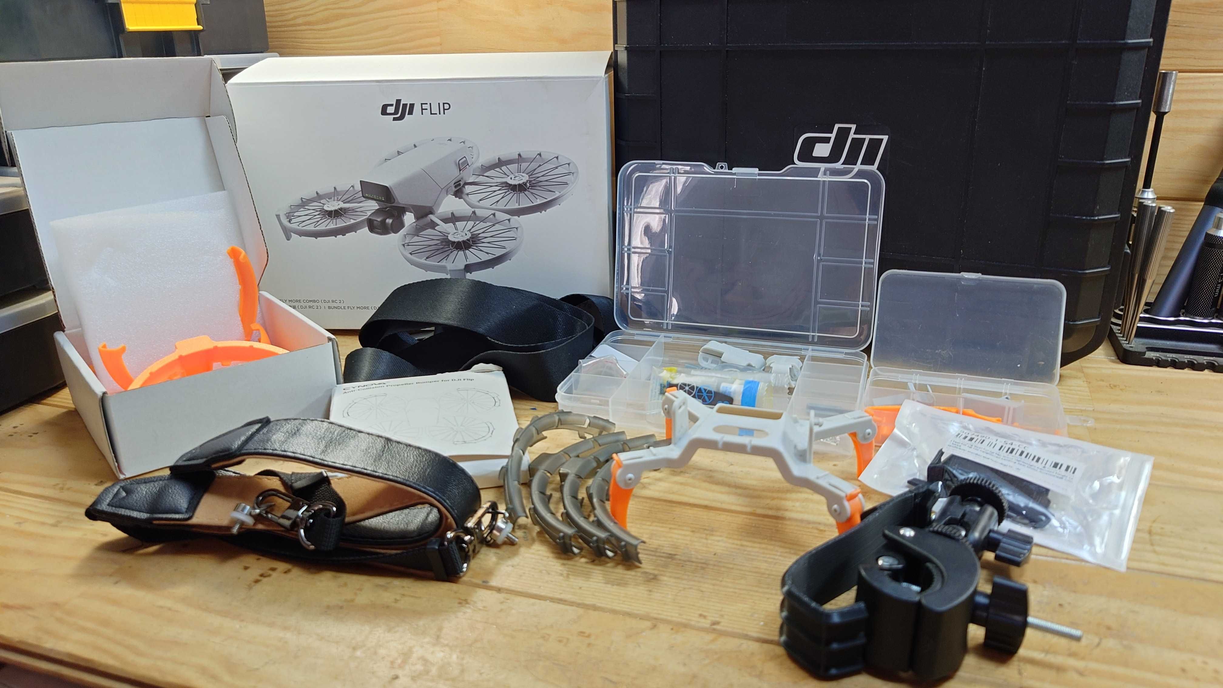 DJI FLIP, Mala, muitos acessórios.