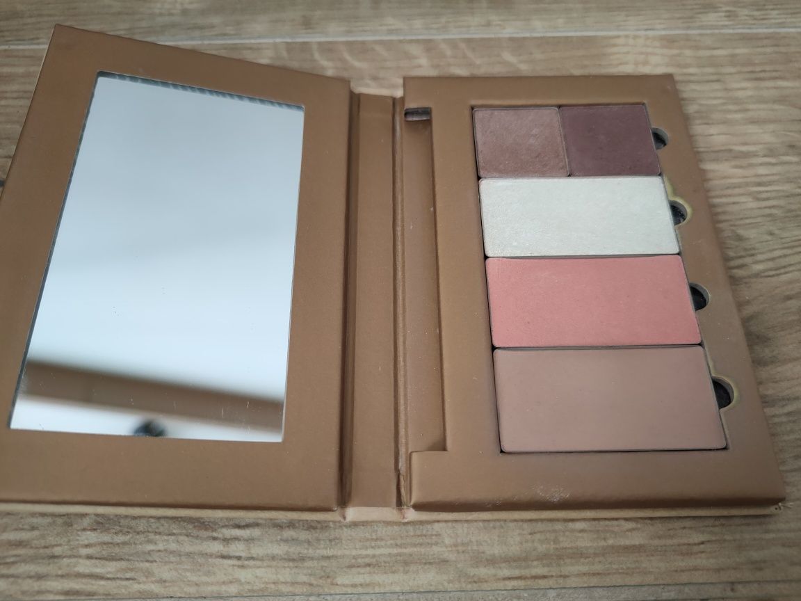 Benecos paletka, kosmetyki, rozświetlacz, róż, bronzer, cienie powiek