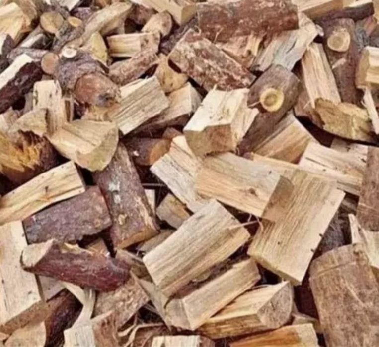 Vendo lenha de pinho seca 35€ o metro cubico faco entregas ao domicilo