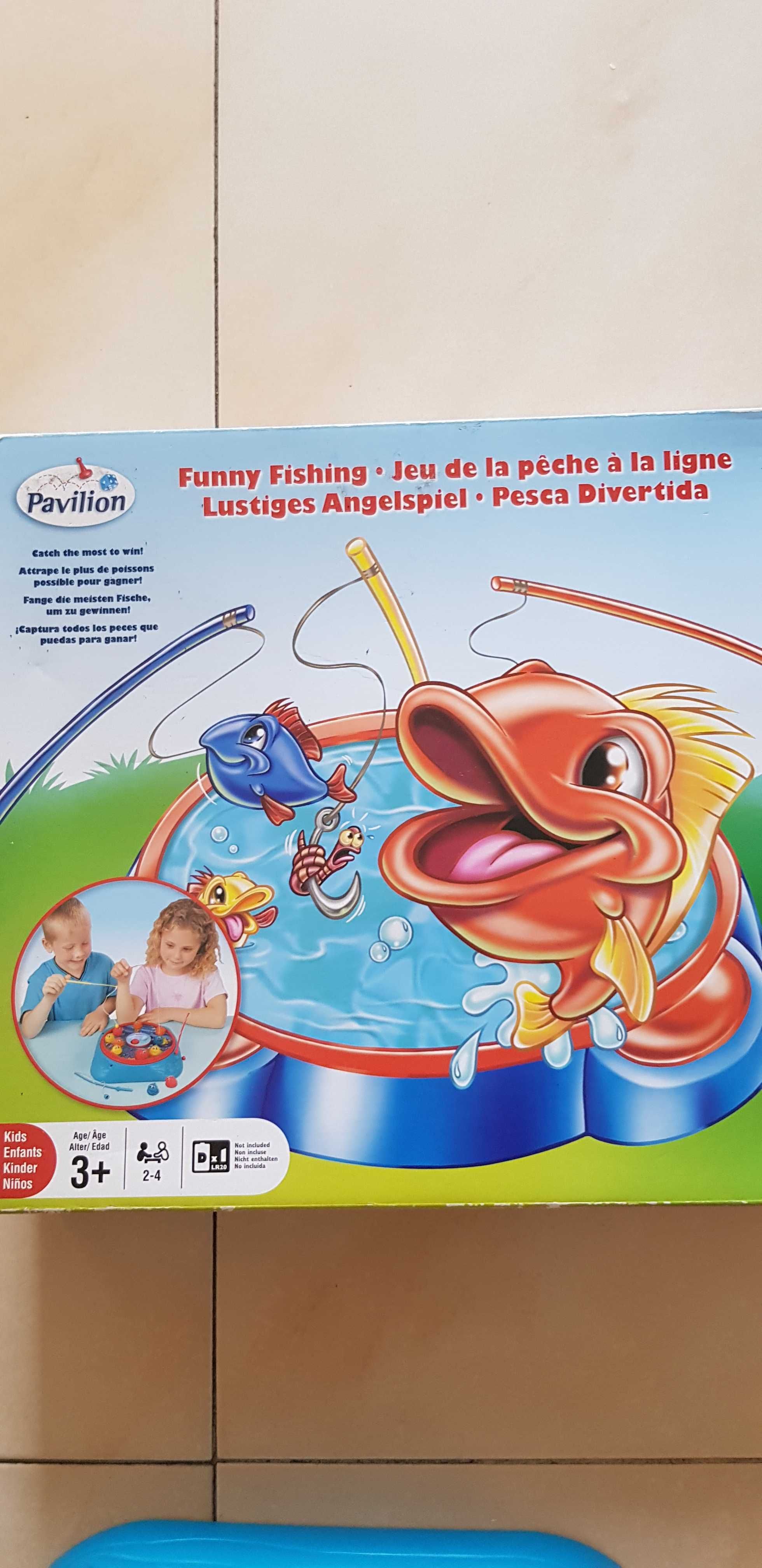 Jogo de pesca com linha