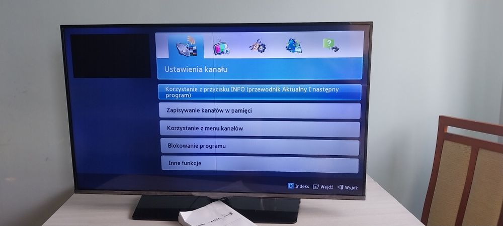 TV LED Samsung 40" FHD /UE 40H5000 / Pilot, Kabel, Podstawa..