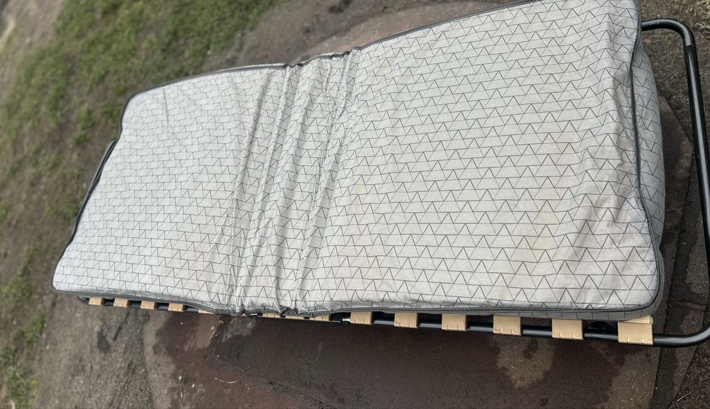 Łóżko polowe stan b.dobry