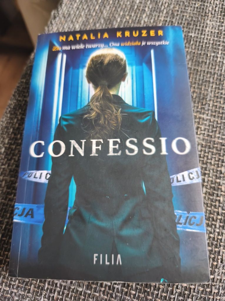 Natalia Kruzer - Confessio