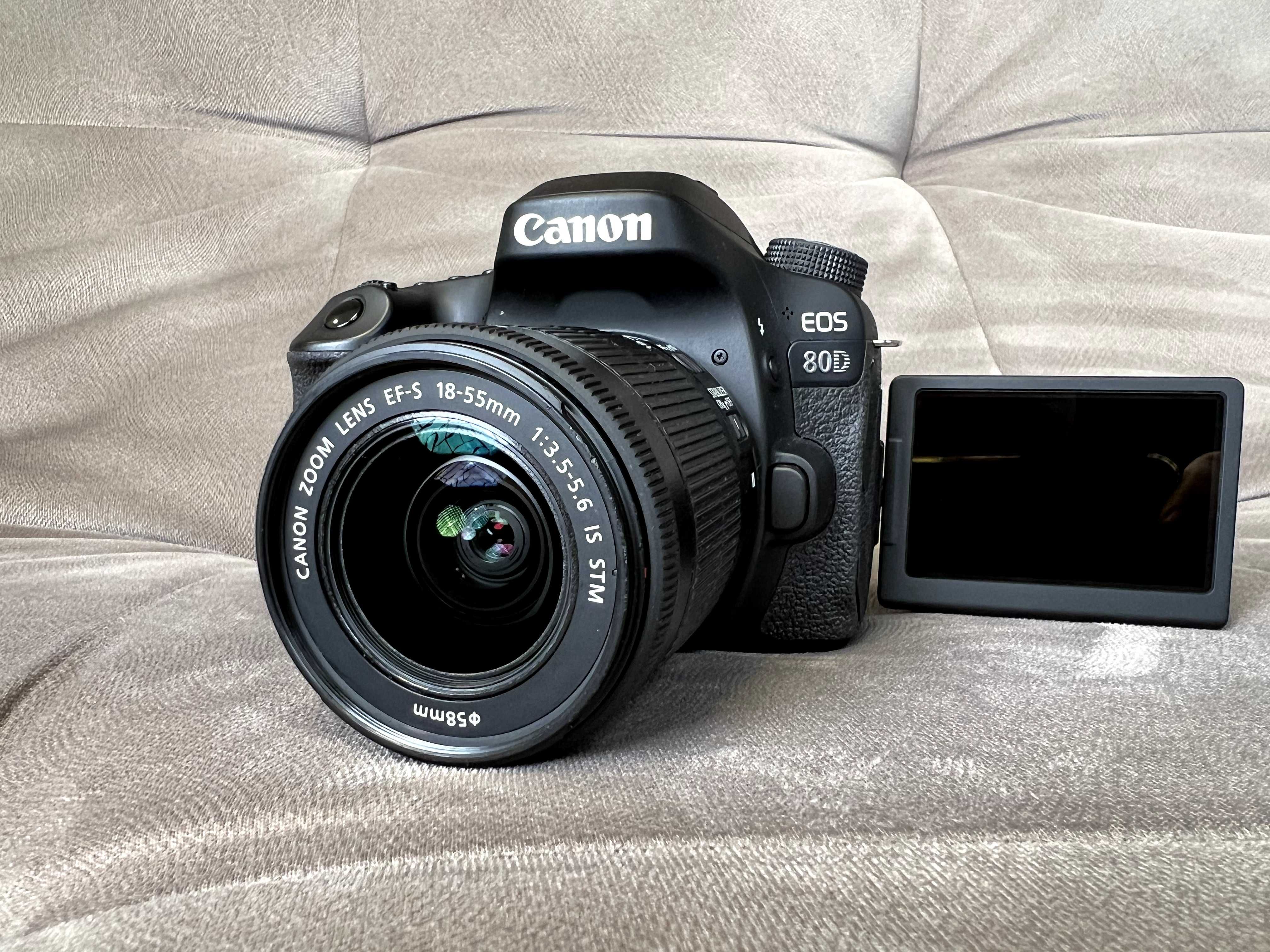 Продам Canon EOS 80D kit (18-135mm) IS USM, пробіг: 1 655 фото