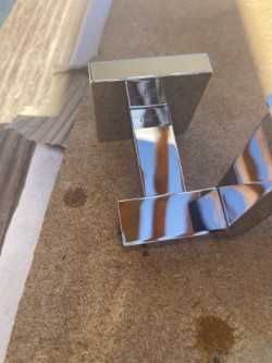 Suporte  papel higiénico com tampa acabamento cromado NK Porcelanosa