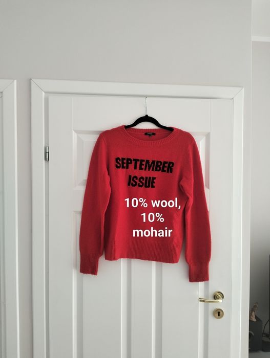 Czerwony ciepły sweter