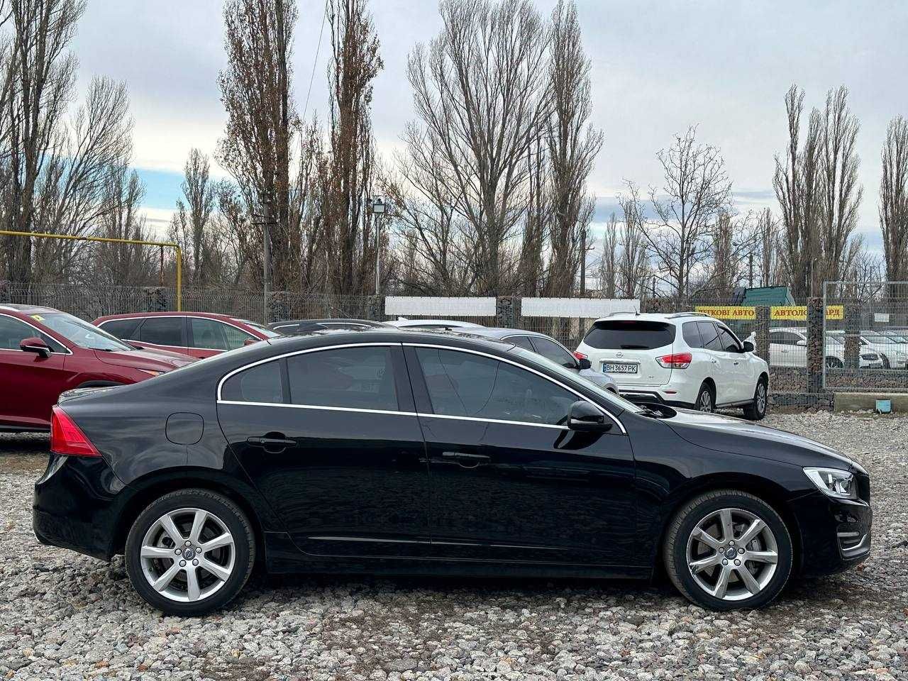 Авто Volvo S60 2015