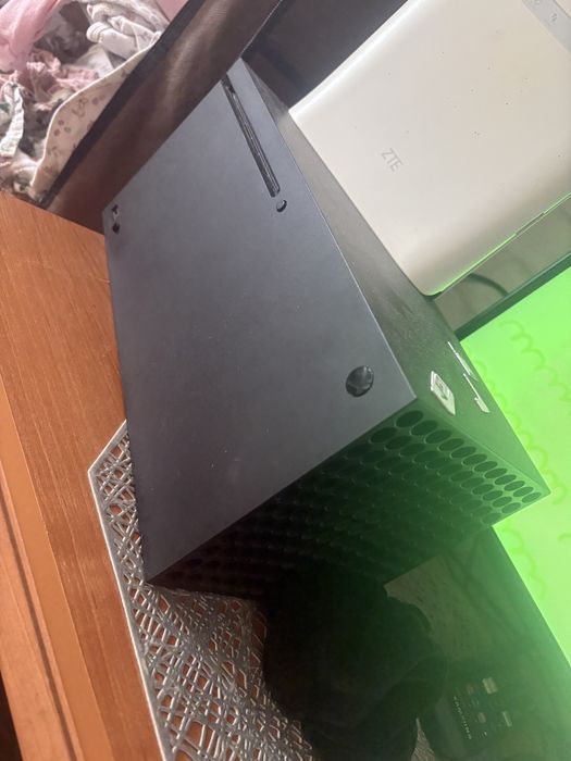Xbox series x z dwoma padami