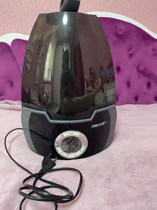 Зволожувач повітря MAXCAN MH-602BRC