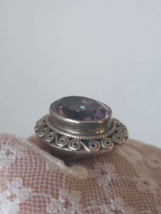Серебро и большой аметист.Старинное кольцо, перстень. Вес 14 грамм