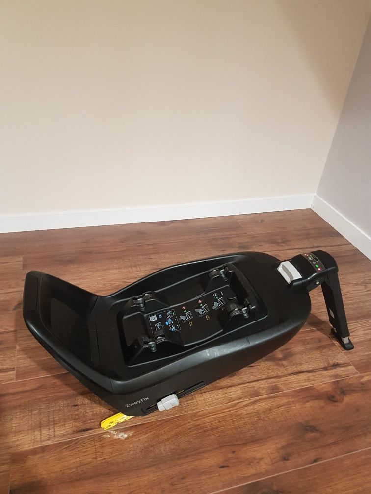 Baza Maxi Cosi 2wayFix z Isofix, jak nowa!