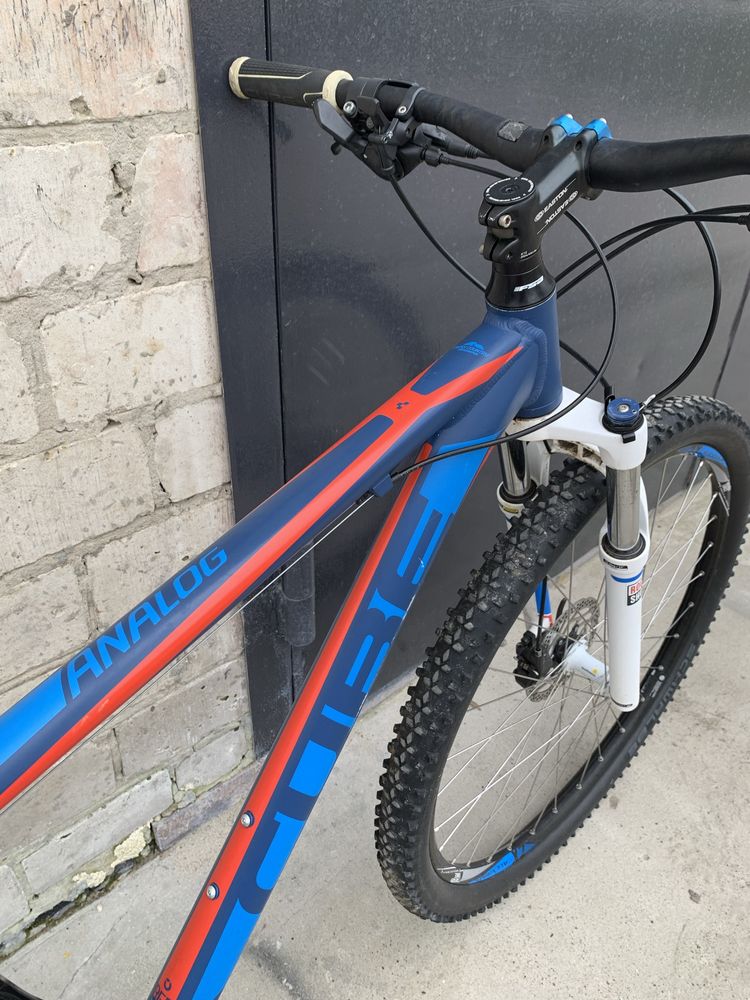 Cube Analog 29 колеса RockShox Deore велосипед М розмір