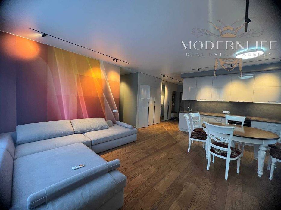 Файна Таун Продаж 3  кімнатної квартири