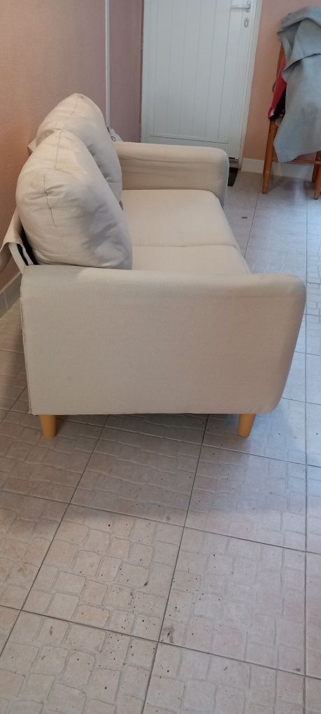 SOFÁ 2 LUGARES como novo