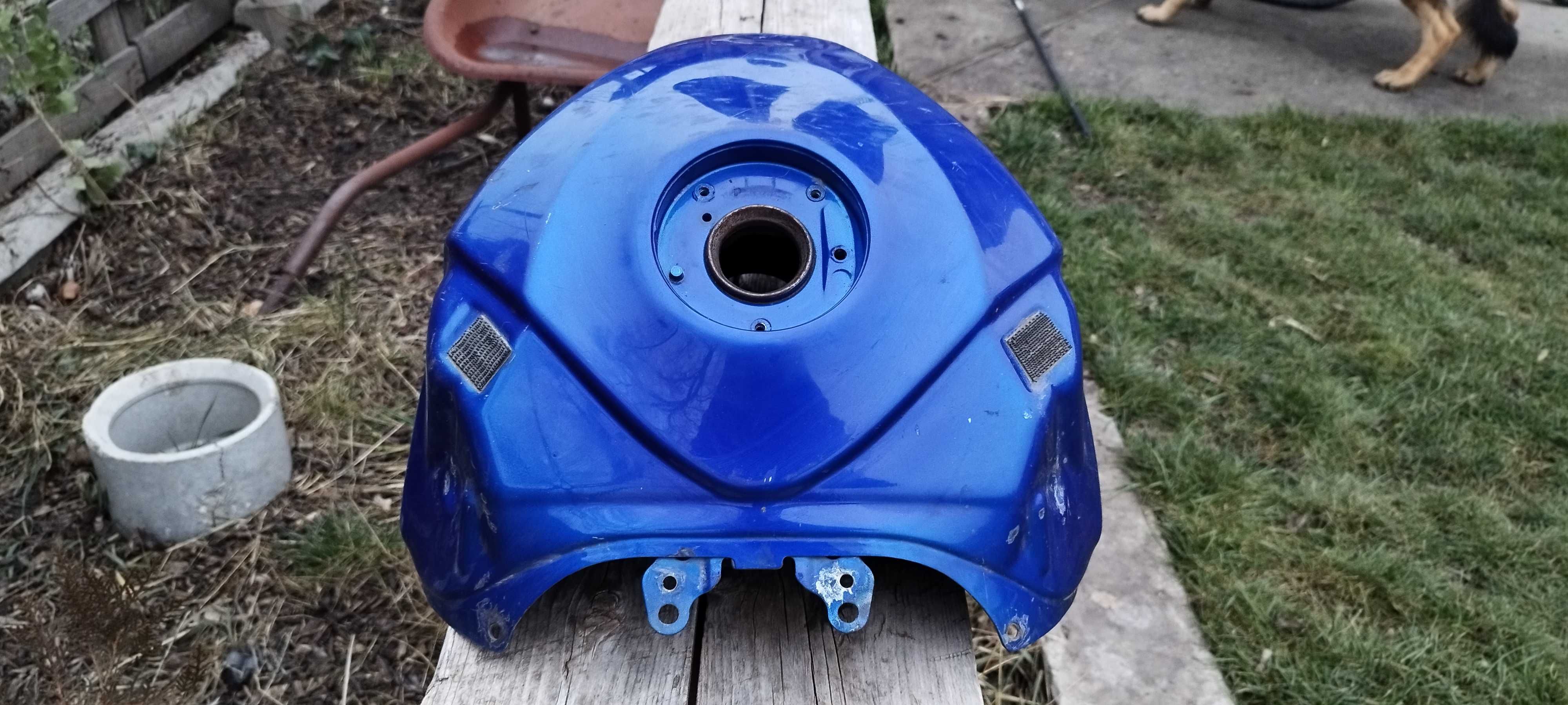 Бак Suzuki GSX-R 600 750 K6 K7 Бензобак