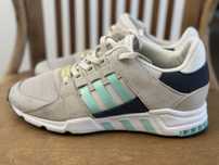 Ténis Adidas beges