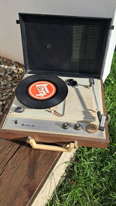 Giradisco BELAIR RPH-212 com radio