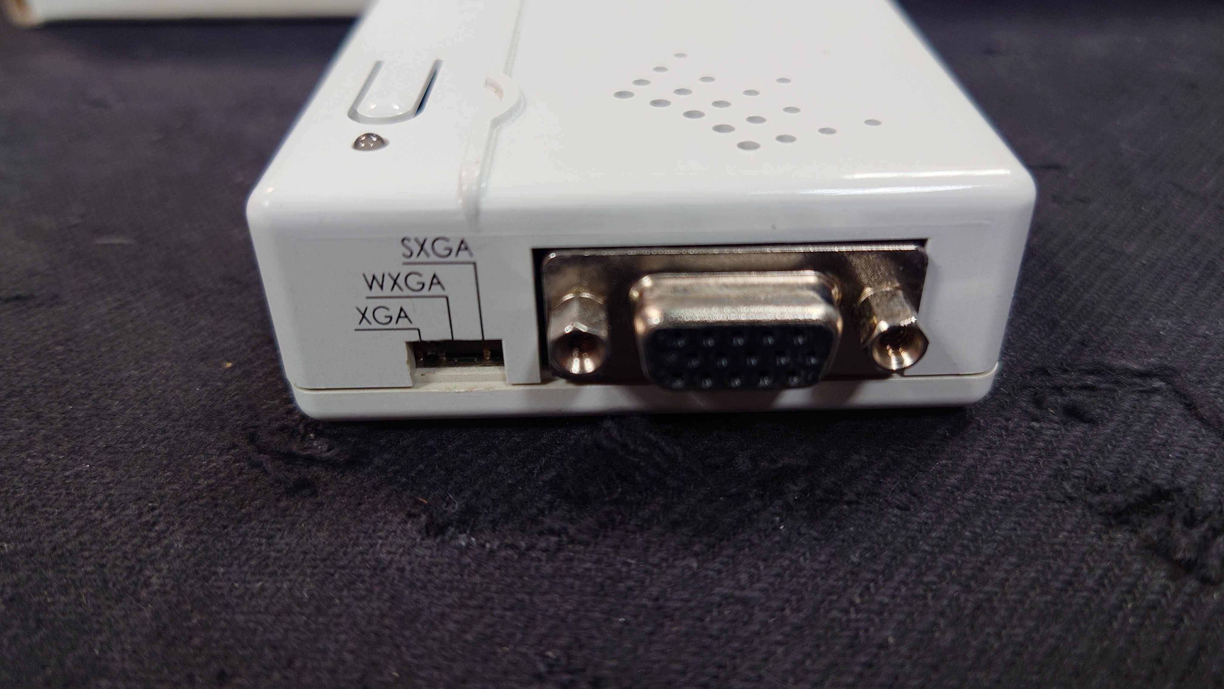 2x Lindy Video / VGA Converter