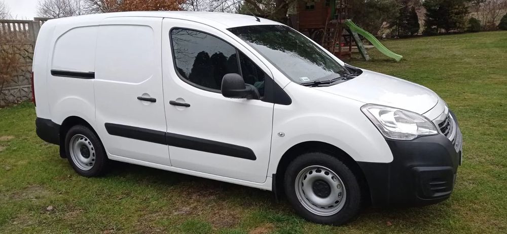 Peugeot Partner  1.6 hDi 100KM salonowy LONG