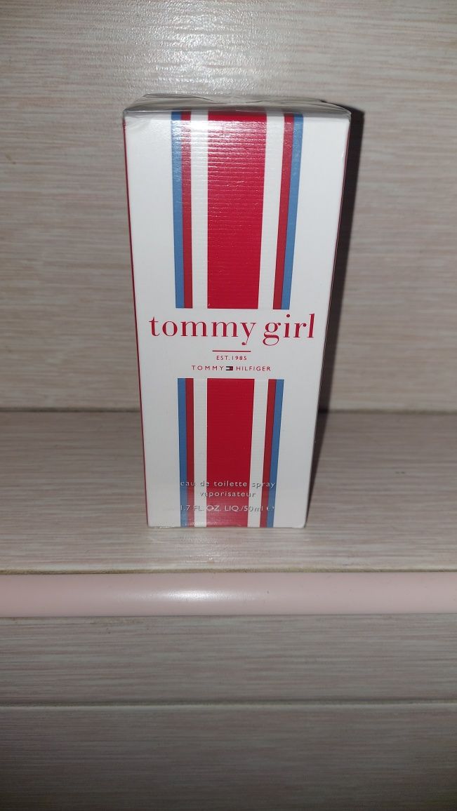 Продам женские духи Tommy Hilfiger