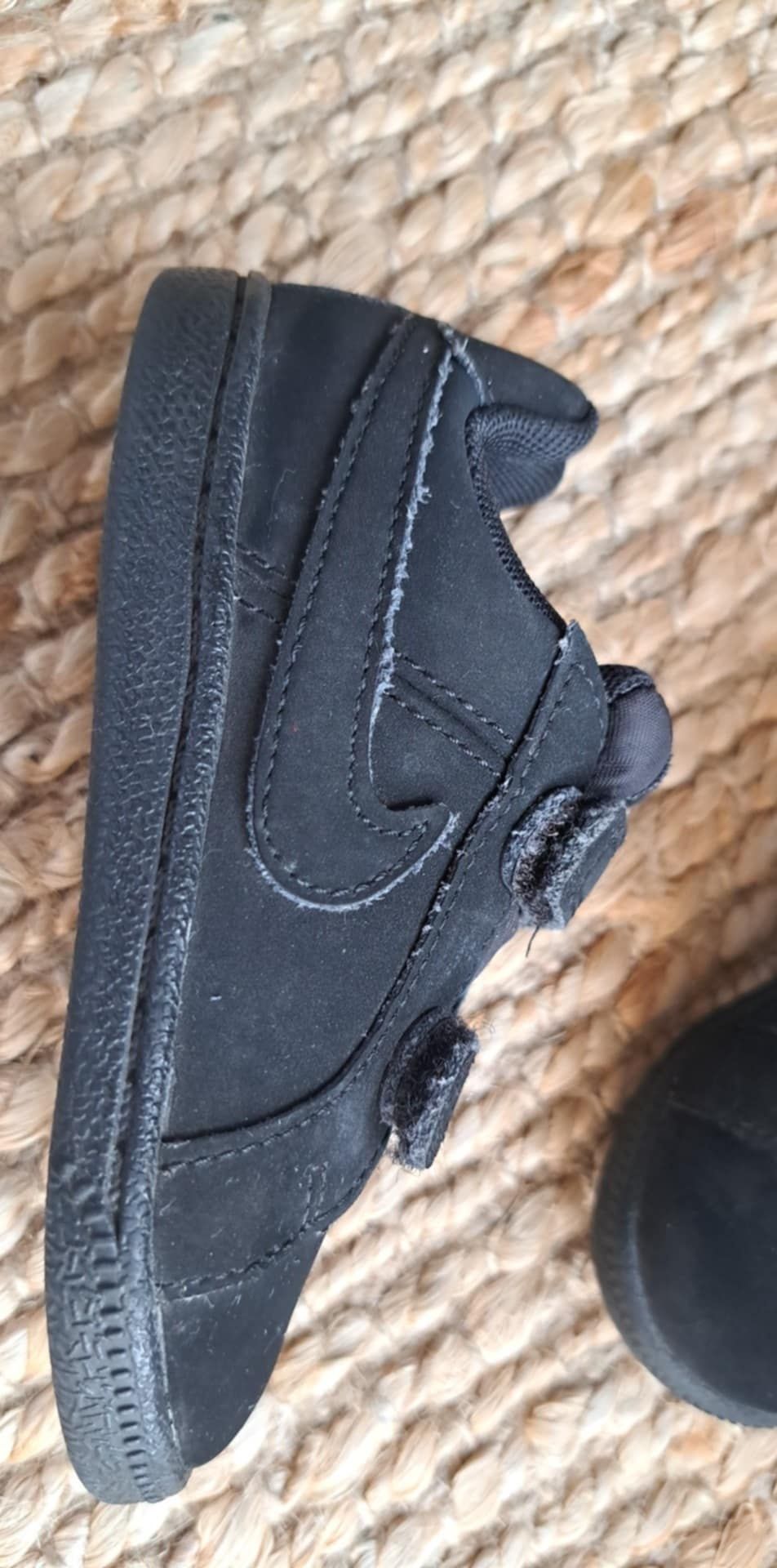 Adidasy nike czarne