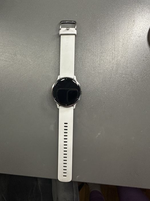 Garmin Venu 3 білого кольору в гарному стані