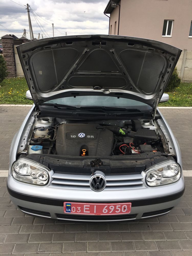 Volkswagen Golf IV 1.6 Автомат