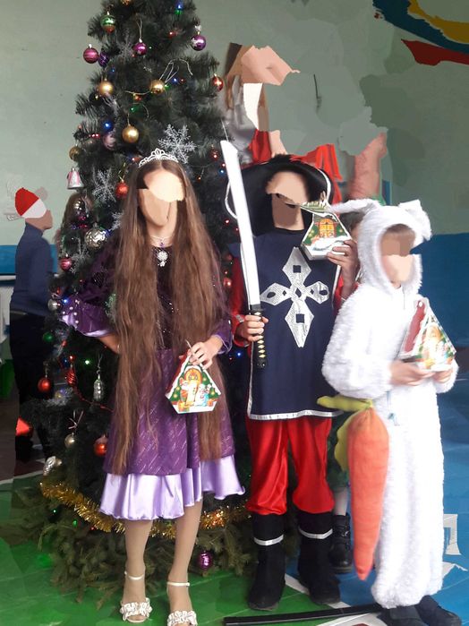 новорічний костюм Мушкетер з музичним мечем на 135см=330грн