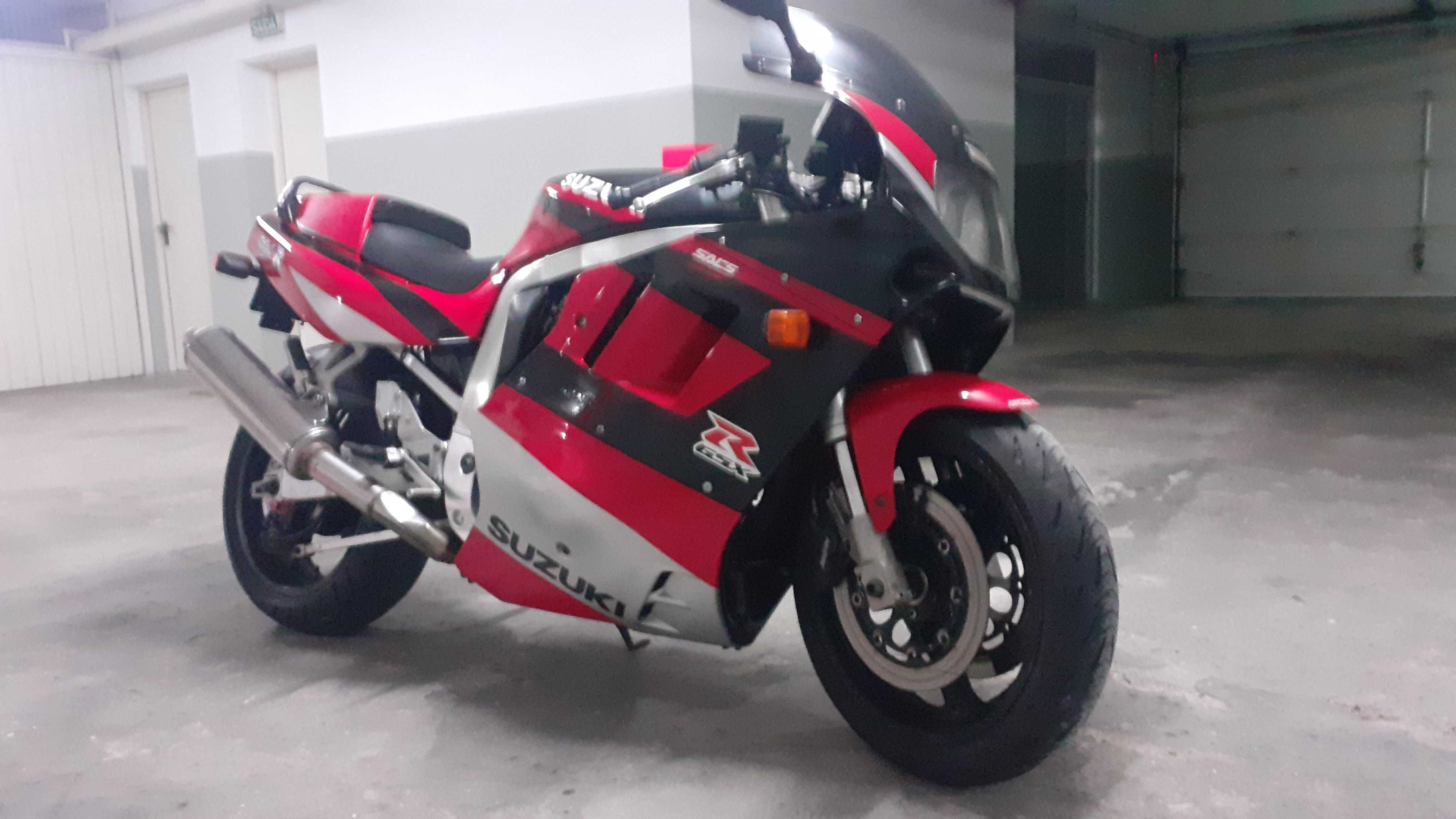 Suzuki Gsxr 1100 N