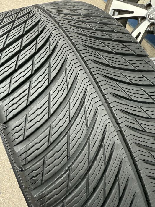 Шини 245/45R18-2шт Michelin