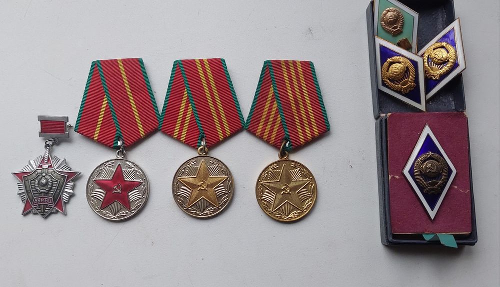 Значки для колекції