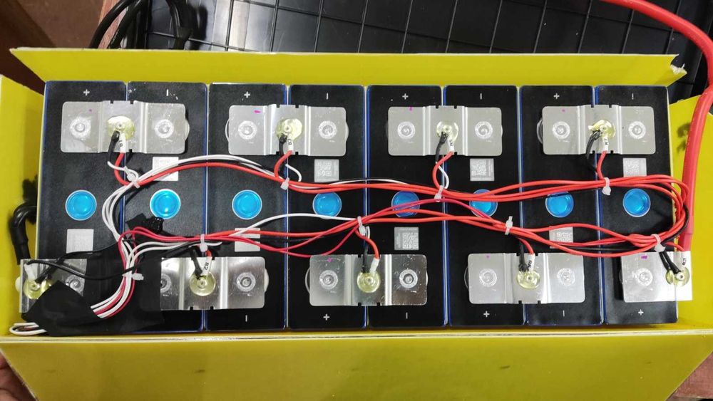 Акумулятор LiFePo4 12В 100 200А 24В 100А Активний баланс 5А Bluetooth