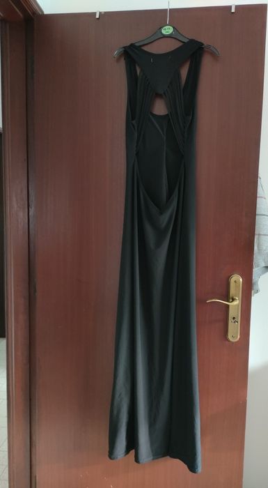 Vestido  preto..