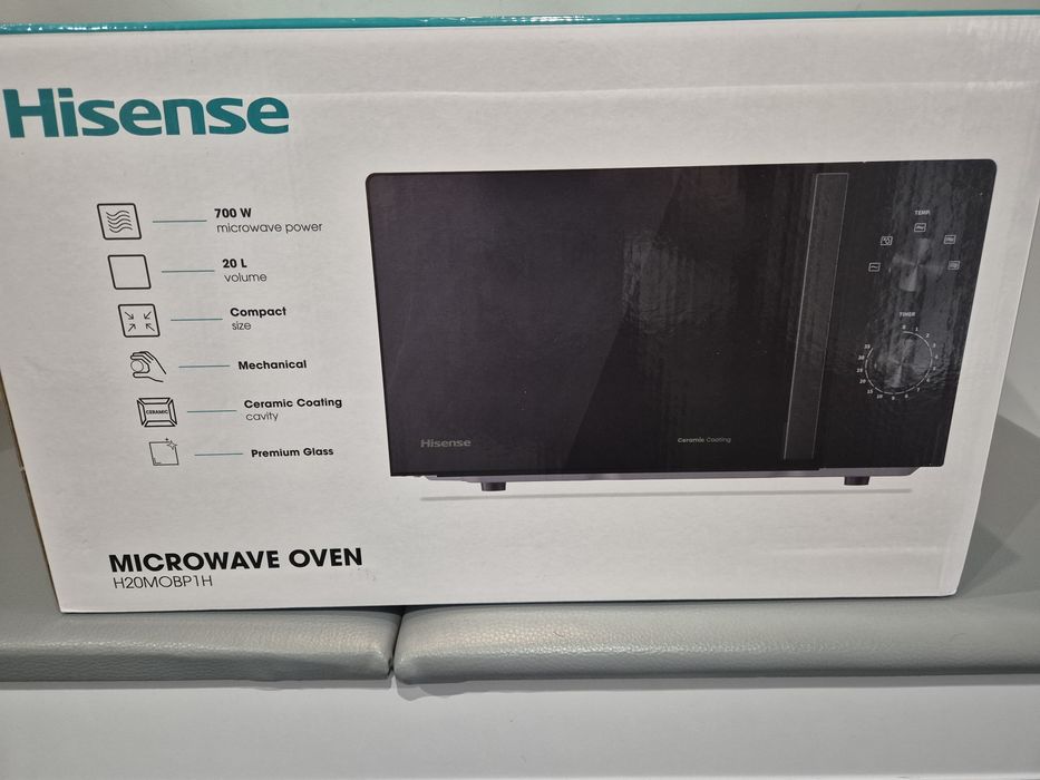 Kuchenka mikrofalowa hisense  NOWA
