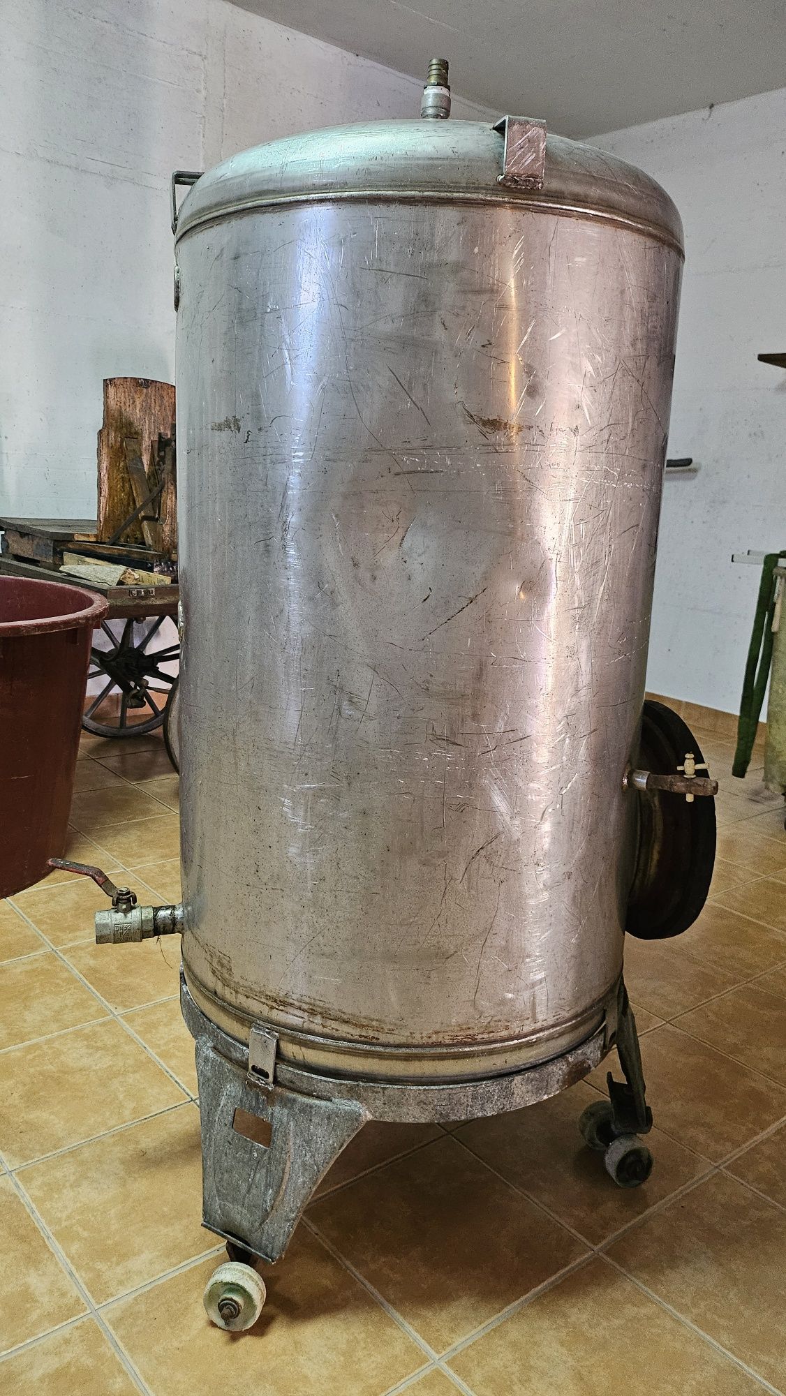 Cubas de vinho inox
