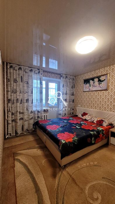 Продаж 4-кімнатної квартири на пл.Артема