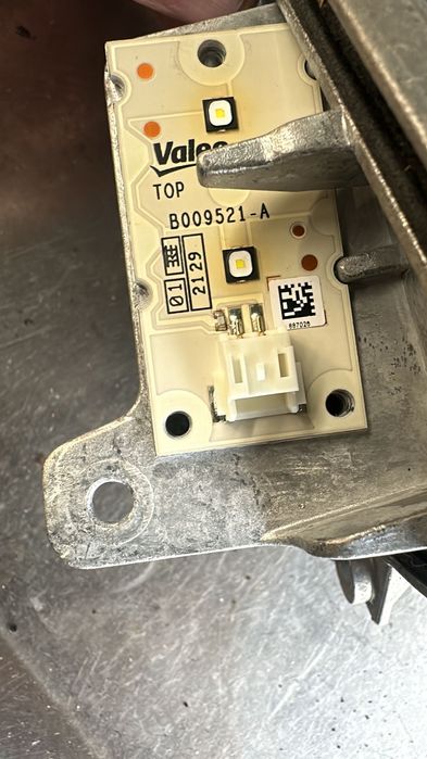 Balastro Optica BMW 2022