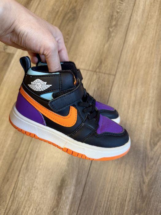 Кросівки 28р холодна осінь/весна