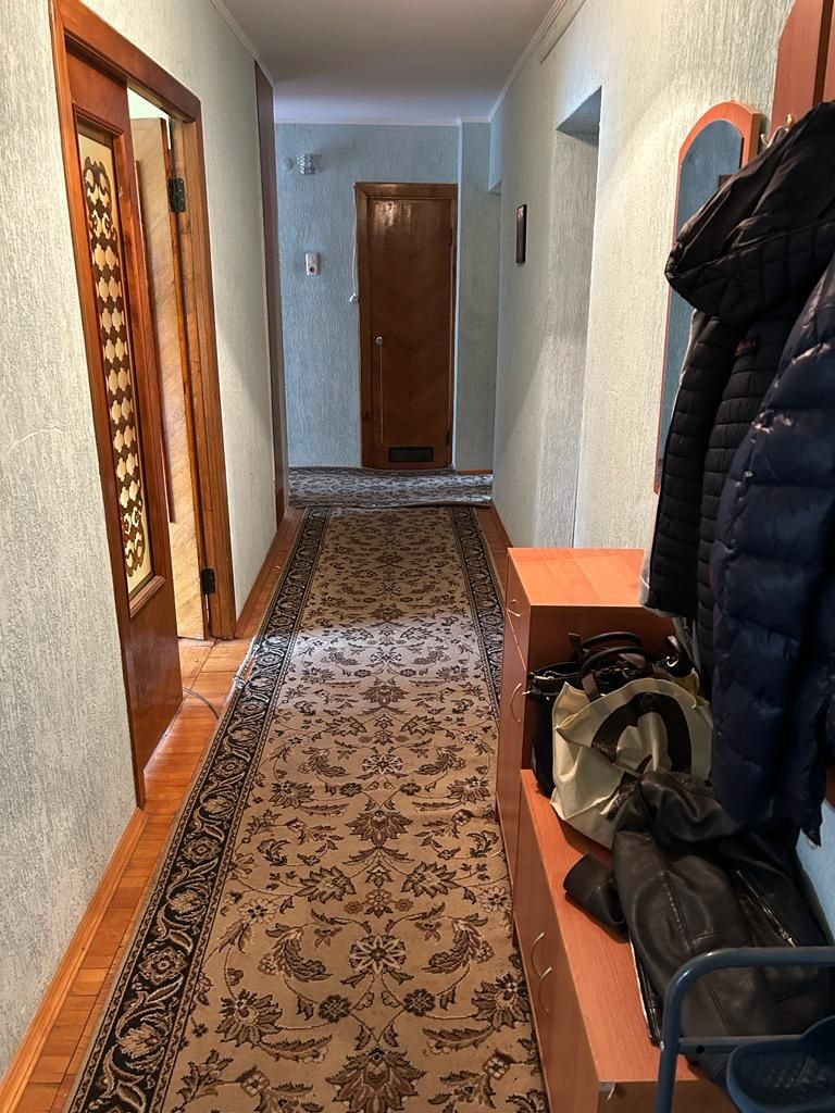 Продаж 4х кімнатної квартири вул Студинського