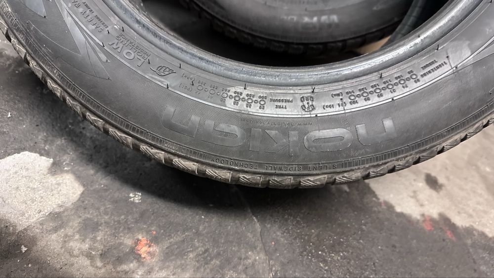 Opony Nokian 215/55/16 źimowe