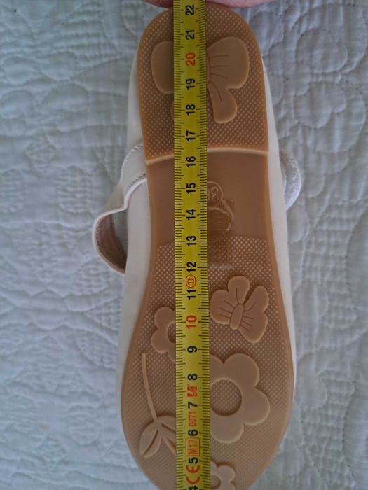Buty balerinki, dziewczynka 36, 22,5 cm. Ecru.