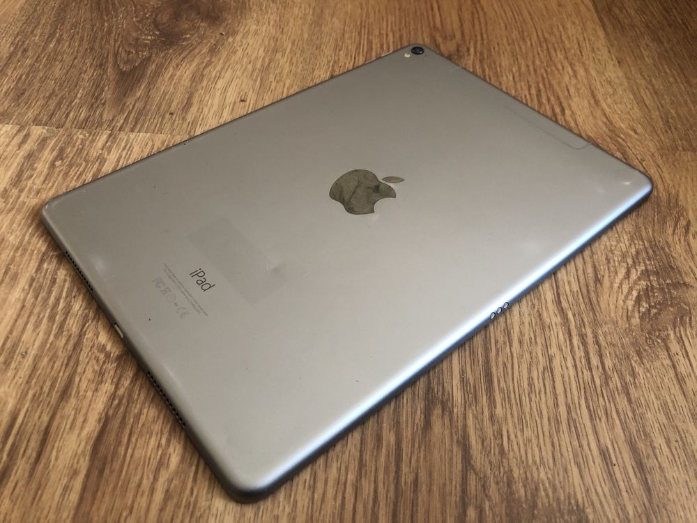 iPad Pro 9.7 32 хороший стан