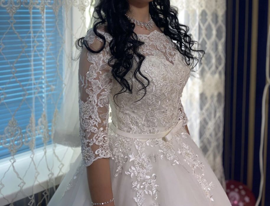 Свадебное платье