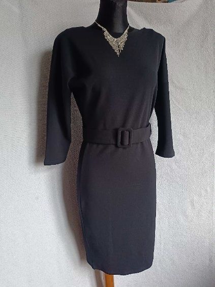 Sukienka czarna z paskiem elegancka 34/36 rozmiar