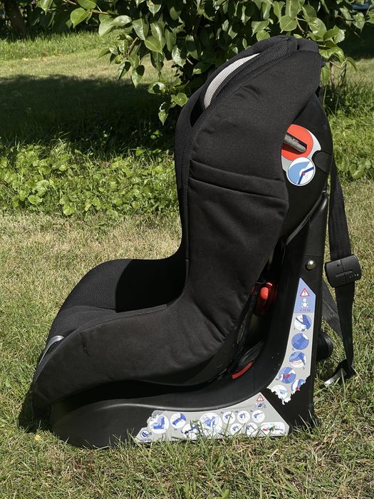 Автокрісло Chicco 8-19 кг (б/в)