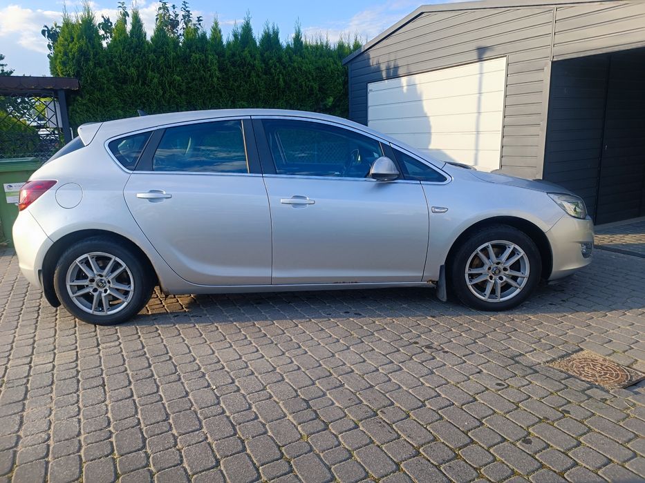 Sprzedam Opel Astra J