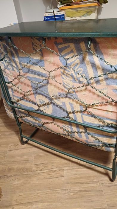 Divãs de cama de solteiro